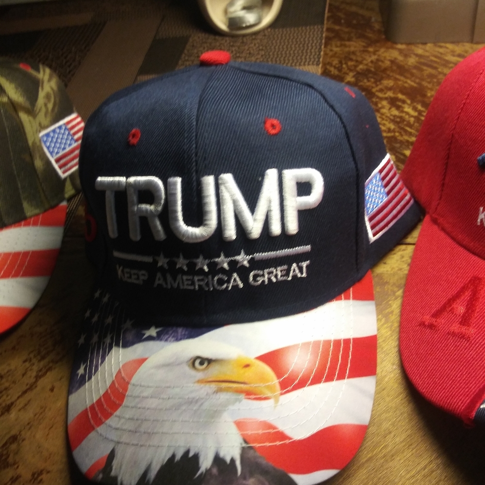 TRUMP. BASEBALL CAPS - Picture 3 of 5